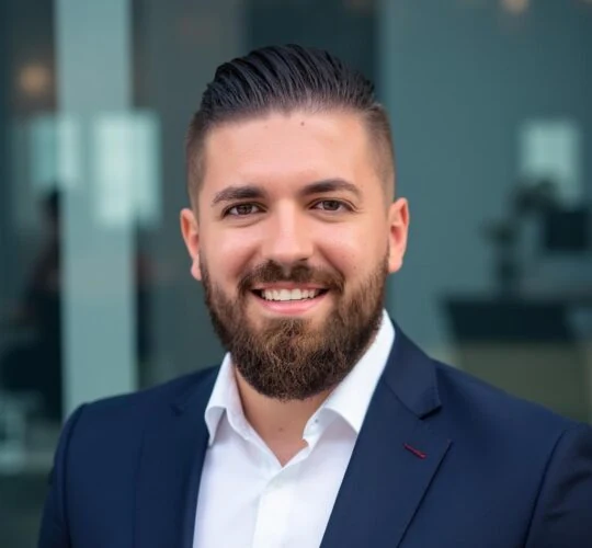 E. Isufi, Ansprechpartner für Gerüstprojekte
